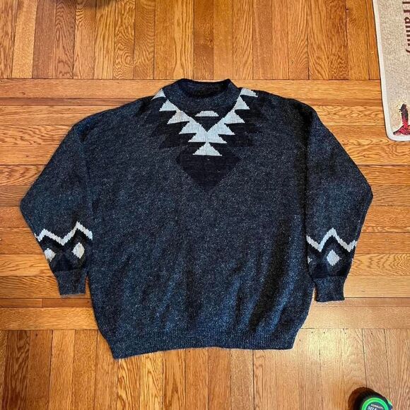 vintage usa made halmode plus aztec design‎ sweater - Picture 1 of 4